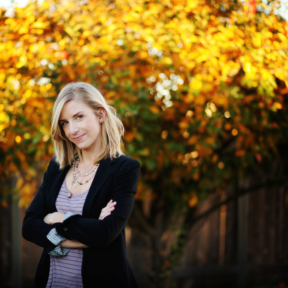 Meet your Posher, Beth - Picture 4 of 8